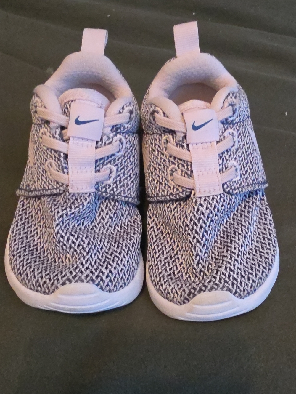 5C Nike Toddler's Rose and Gray Knit Slip-On Sneakers